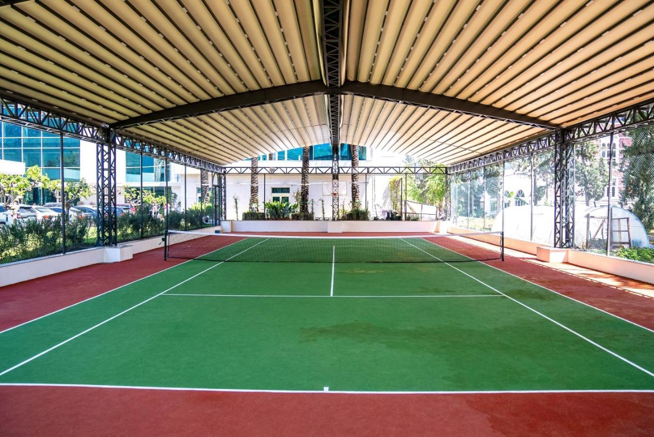 Akra Kemer Luaran gambar