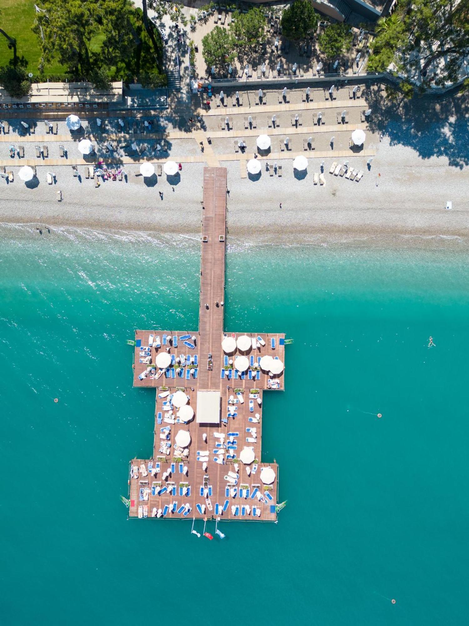 Akra Kemer Luaran gambar